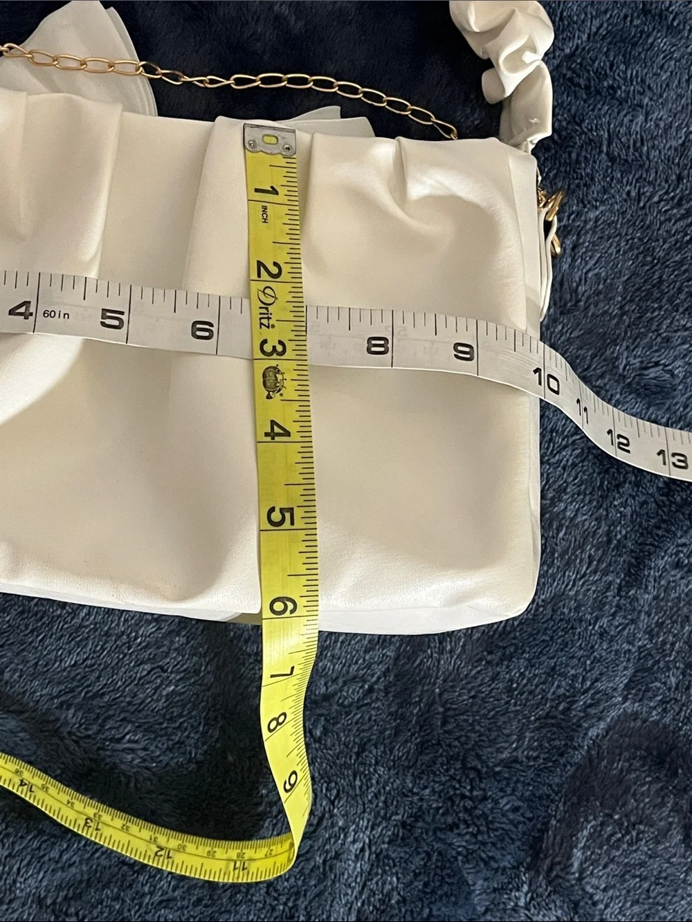 N/A white bow